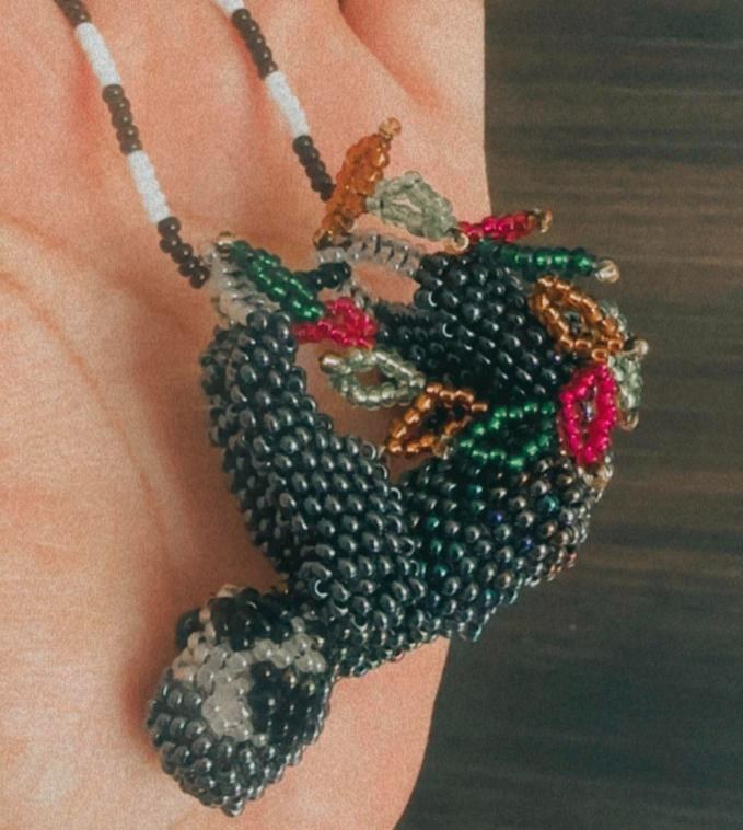 Pieza KOAPO compartida en Instagram
